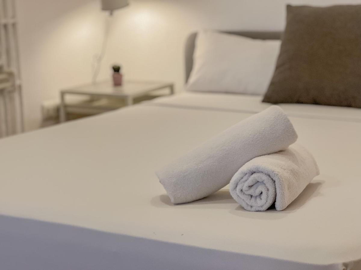 Centrico Apartamento Junto Al Cervantes マラガ エクステリア 写真